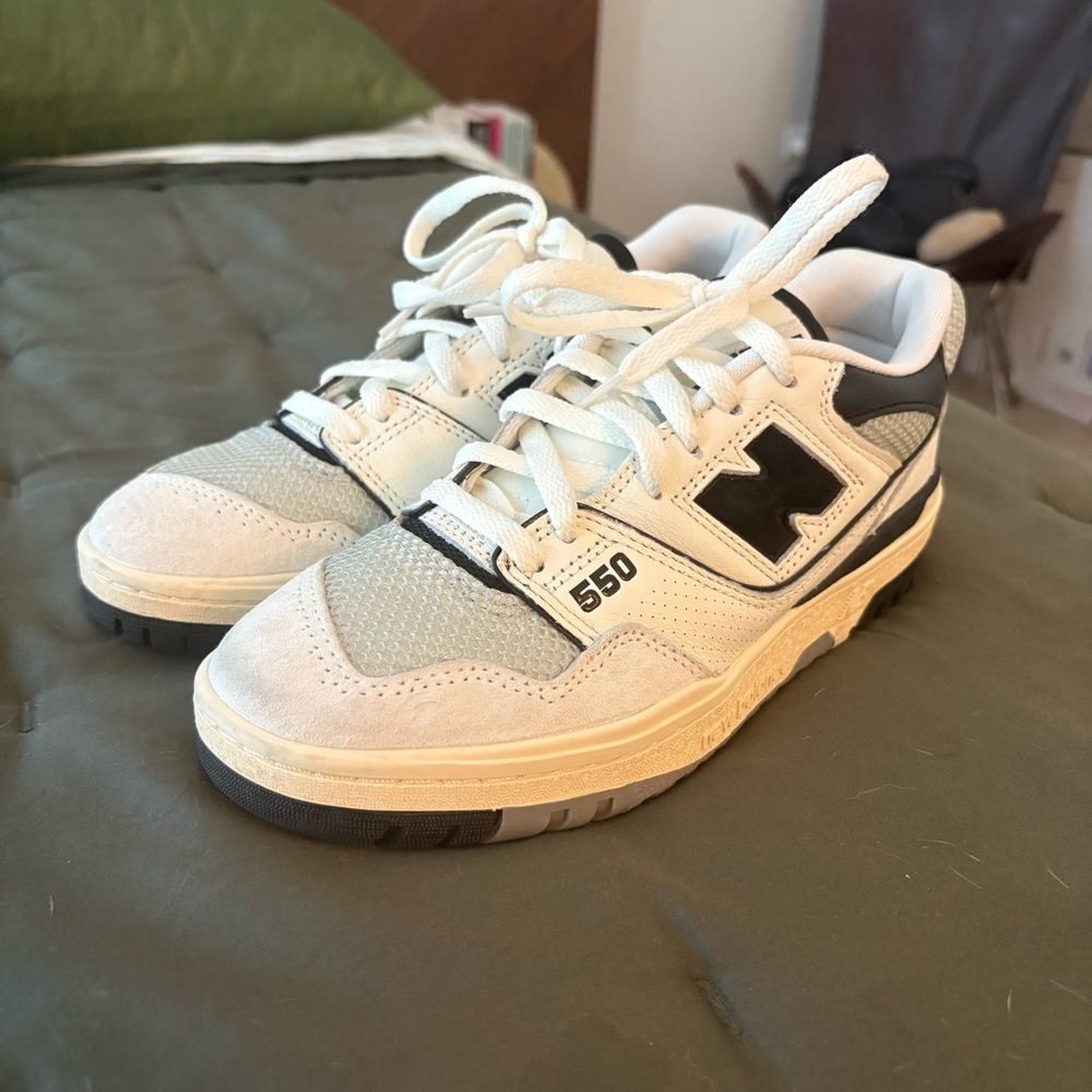 Like New New Balance 550s